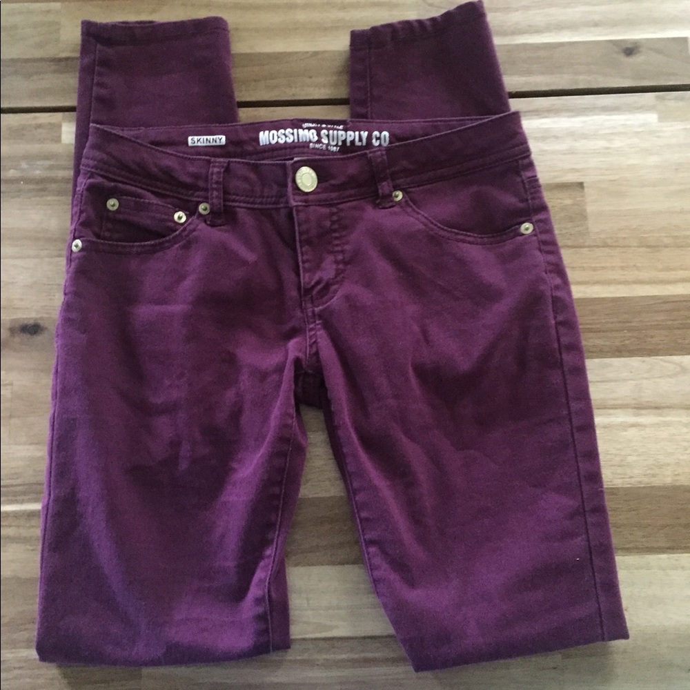 Not AE, just did it for exposure. Mossimo pants.