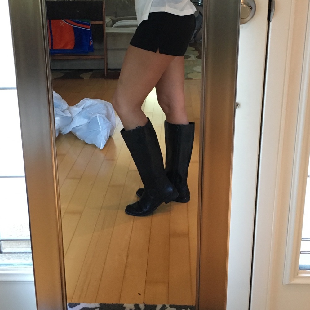 EUC Black Faux leather boots