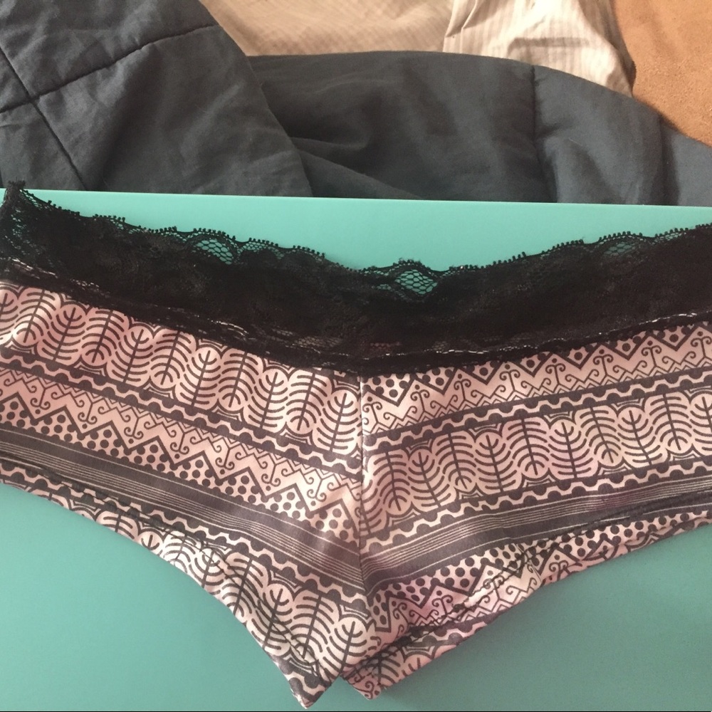 NWOT Tarea by Rue 21 panties