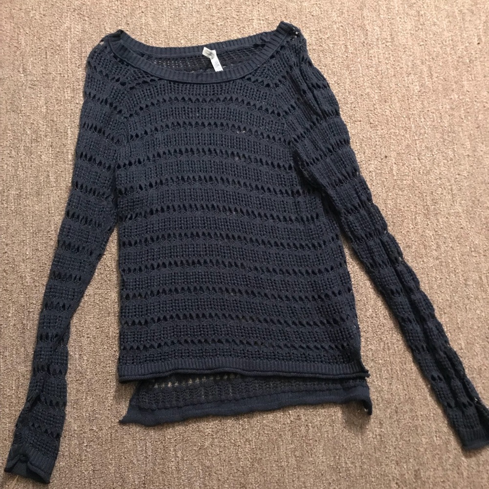 Aeropostale long sleeve shirt.