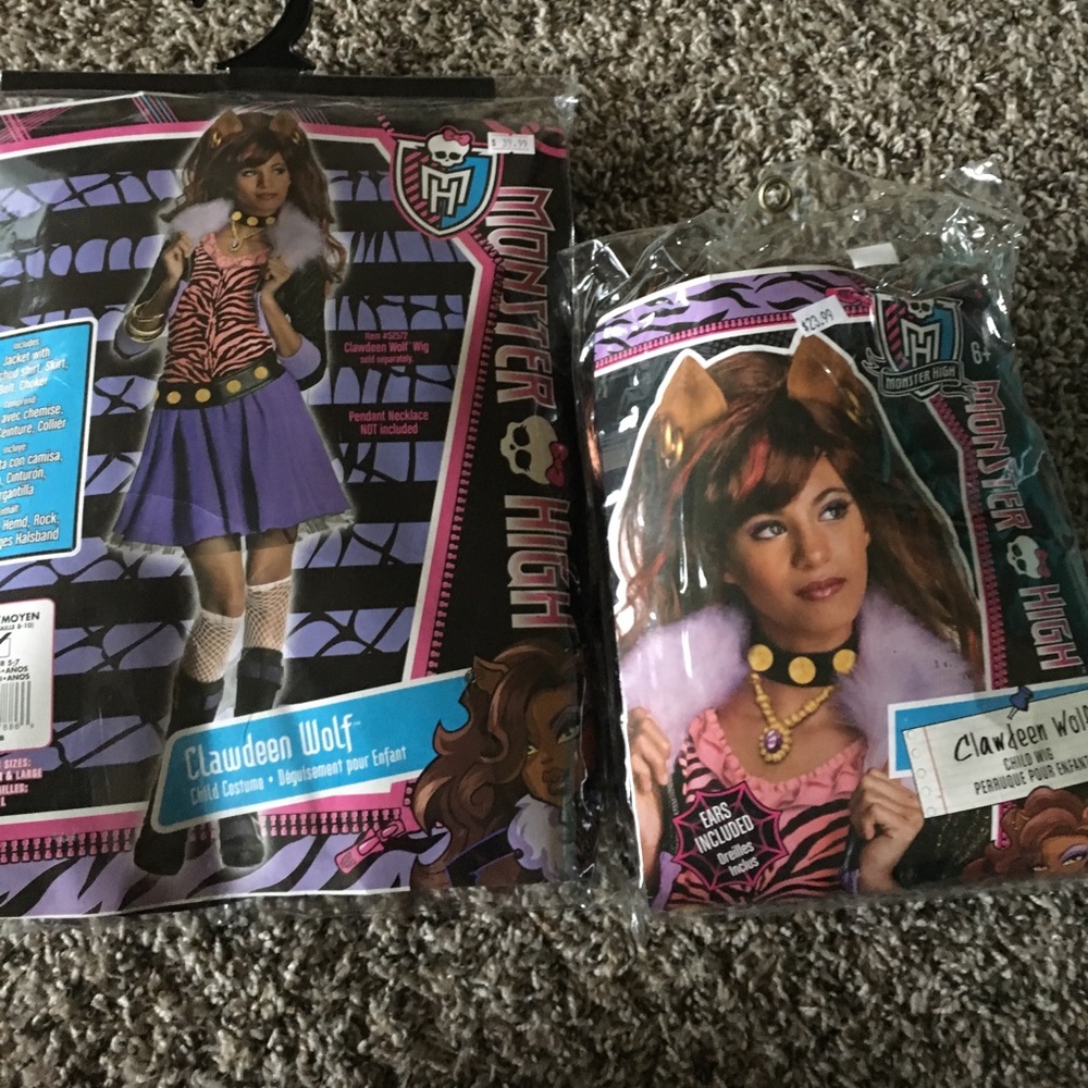 Girls Monster high costume *make any offer*
