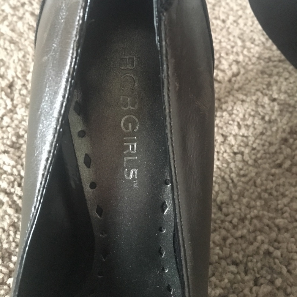 Small Pumps - image 2