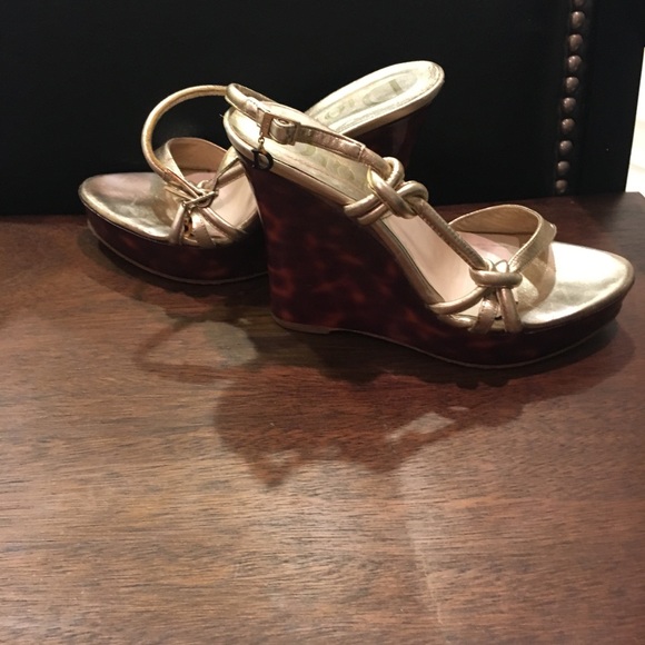 DIOR gold & tortoise wedges - Picture 8 of 8