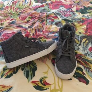 Like new fila high top sneakers