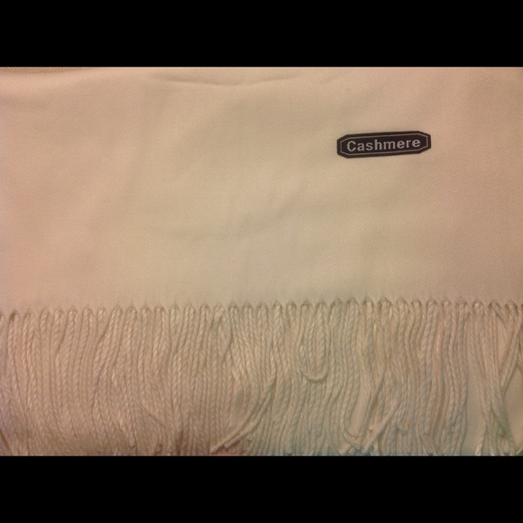 🐣 100% GENUINE CASHMERE SCARFS (CREAM)   (1 LEFT) - Picture 2 of 2