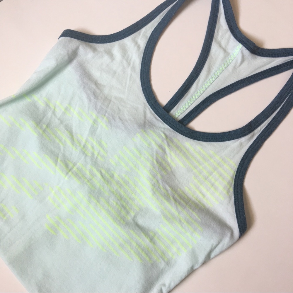 ✨🏃🏽‍♀️NEW BALANCE RACER BACK TANK🏃🏽‍♀️✨