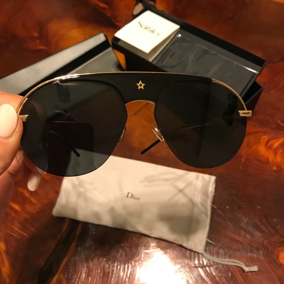 Dio(R)evolution Sunglasses - Black and Gold Tone - Picture 5 of 6