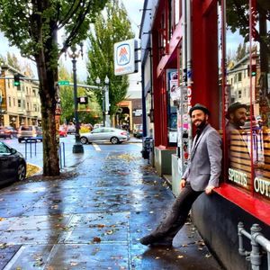 Meet your Posher, Elliott