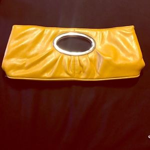 Yellow clutch