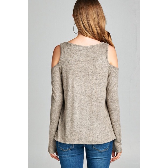 FLASH SALE! Off Shoulder Criss Criss Knit Sweater - Picture 3 of 5