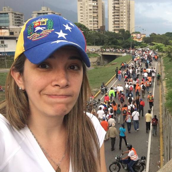 Meet your Posher, Adriana - Picture 1 of 1