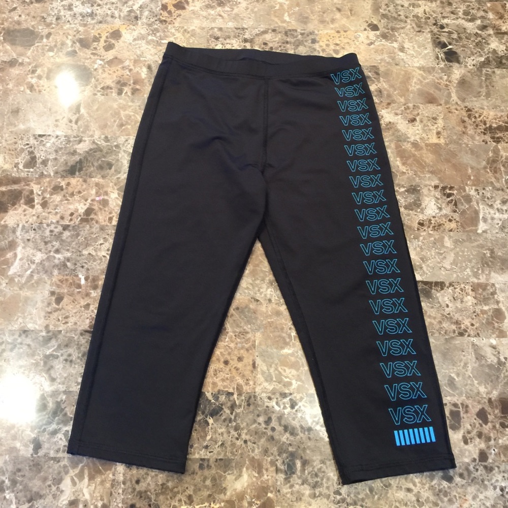 VSX Victoria’s Secret Capri pant