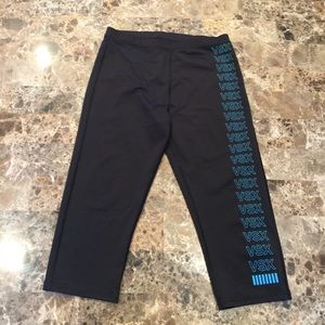 VSX Victoria’s Secret Capri pant