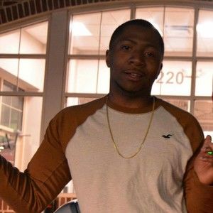 Meet your Posher, Devin