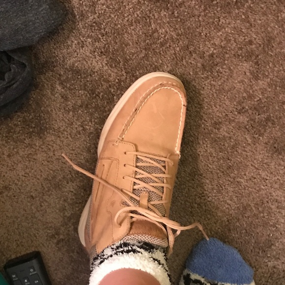 Women’s Sperrys - Picture 4 of 5