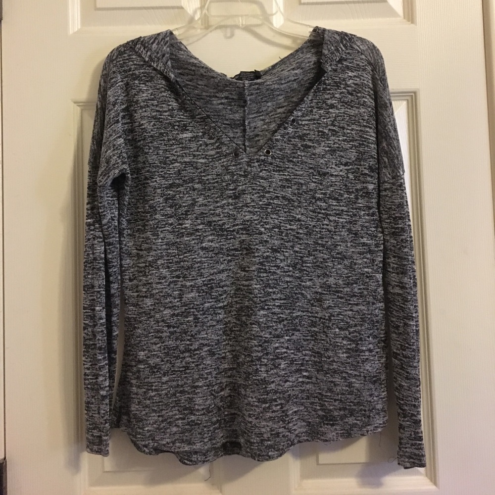 Light Hooded Tee
