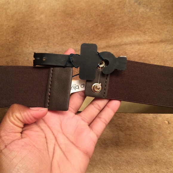 IP Blue Linea Pelle Brown Buckle Belt - Picture 5 of 5