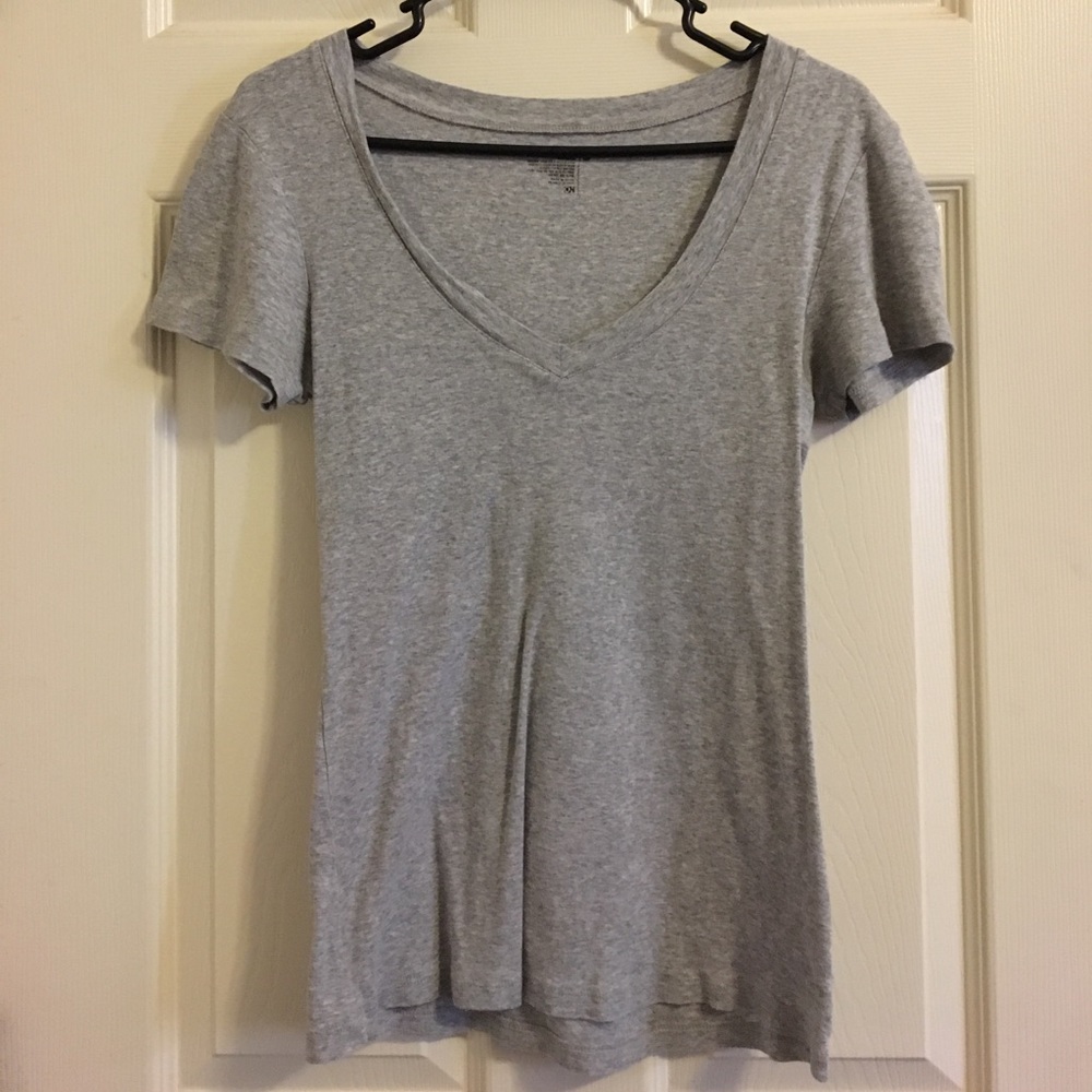 Womans mid V-Neck