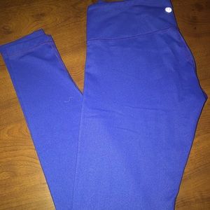 Lululemon Wunder Under sz 8.