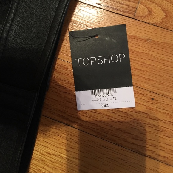 Black leather skirt - Picture 2 of 2