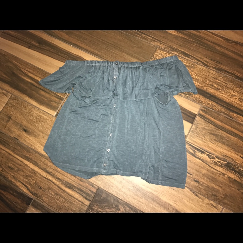 American Eagle top
