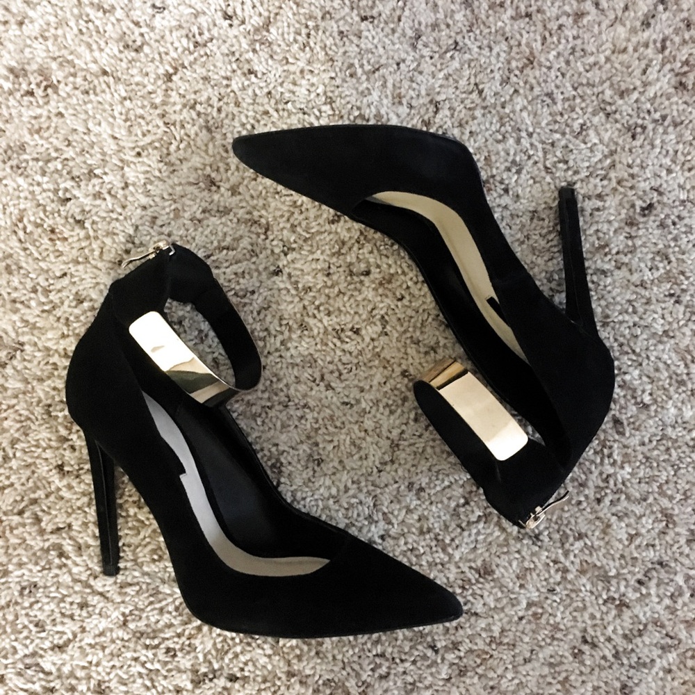 Zara suede gold ankle strap pumps