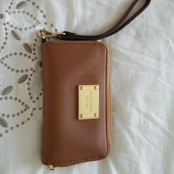 MICHAEL Michael Kors Accessories - Authentic MK wristlet