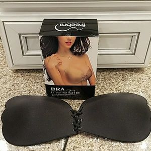 NWT strapless bra size D in nude