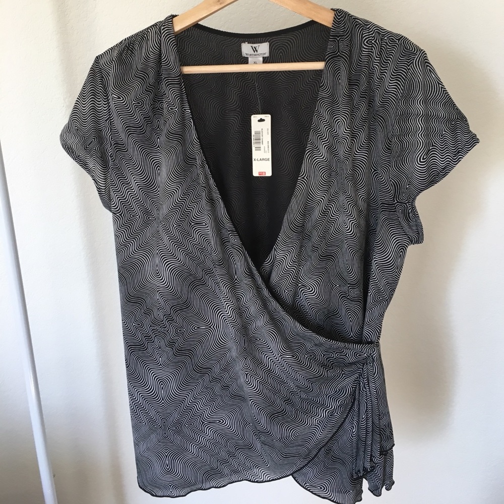 Black and white crossover tie top