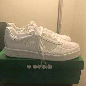 **New Diadora Men Sneakers**