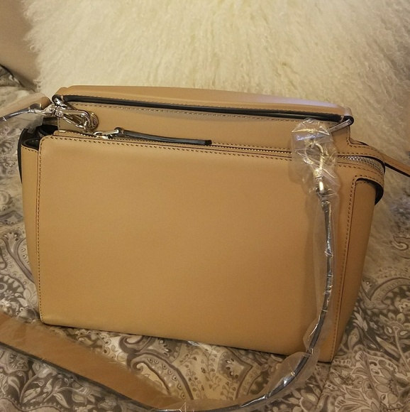 Brand New Fendi Dotcom Beige Handbag - Picture 4 of 7