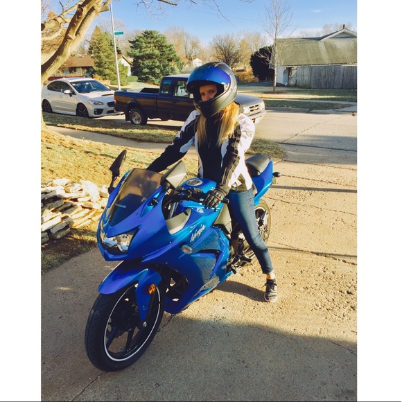 Meet your Posher, Julie - Picture 3 of 5