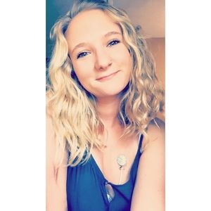 Meet your Posher, Julie