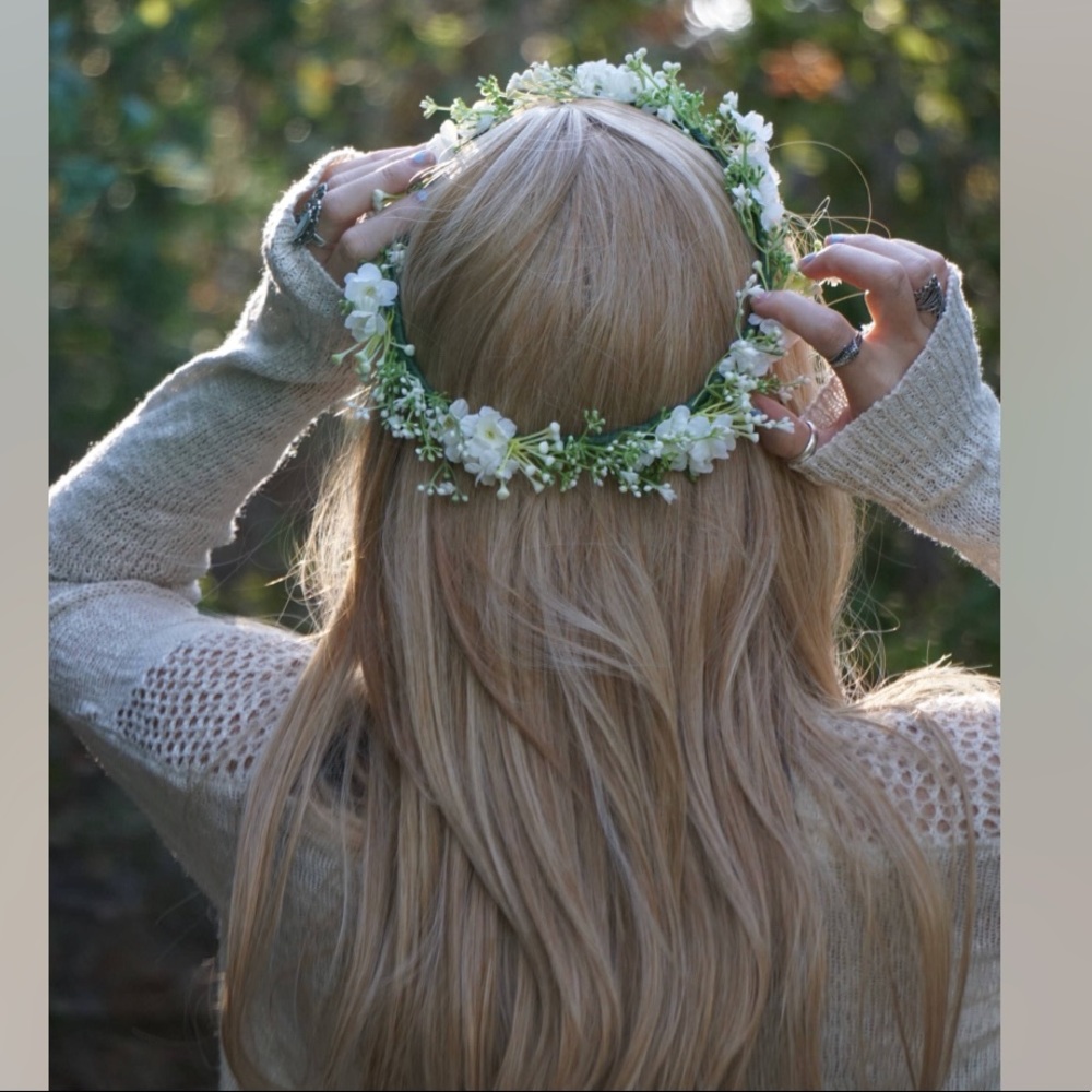 faux baby's breath crown.