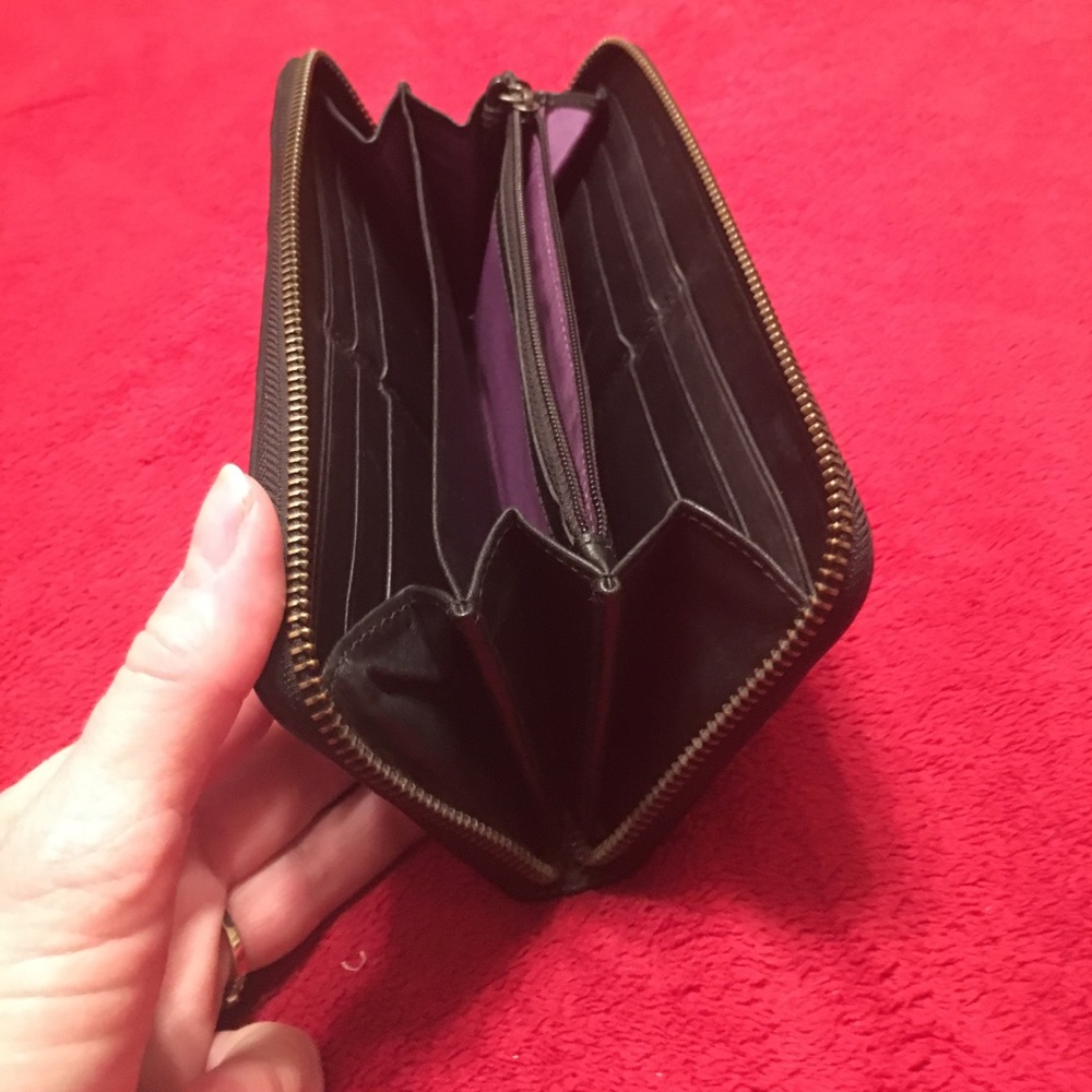 Beautiful Authentic Coach wallet - Picture 5 of 8