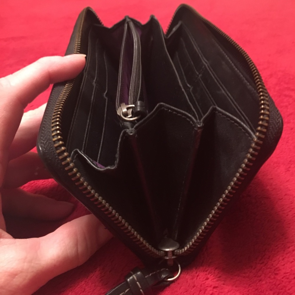Beautiful Authentic Coach wallet - Picture 6 of 8