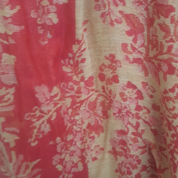 Pink double toned scarf - Picture 3 of 3