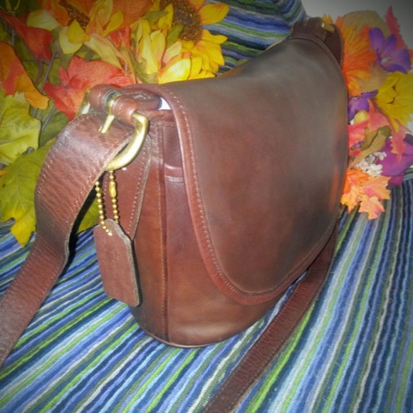 SOLD Genuine Vintage Coach Fletcher Saddle Bag - Picture 2 of 4