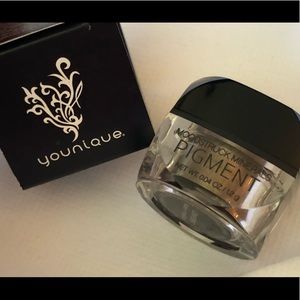 Younique - SHIMMER Pigment Powder - CONFIDENT