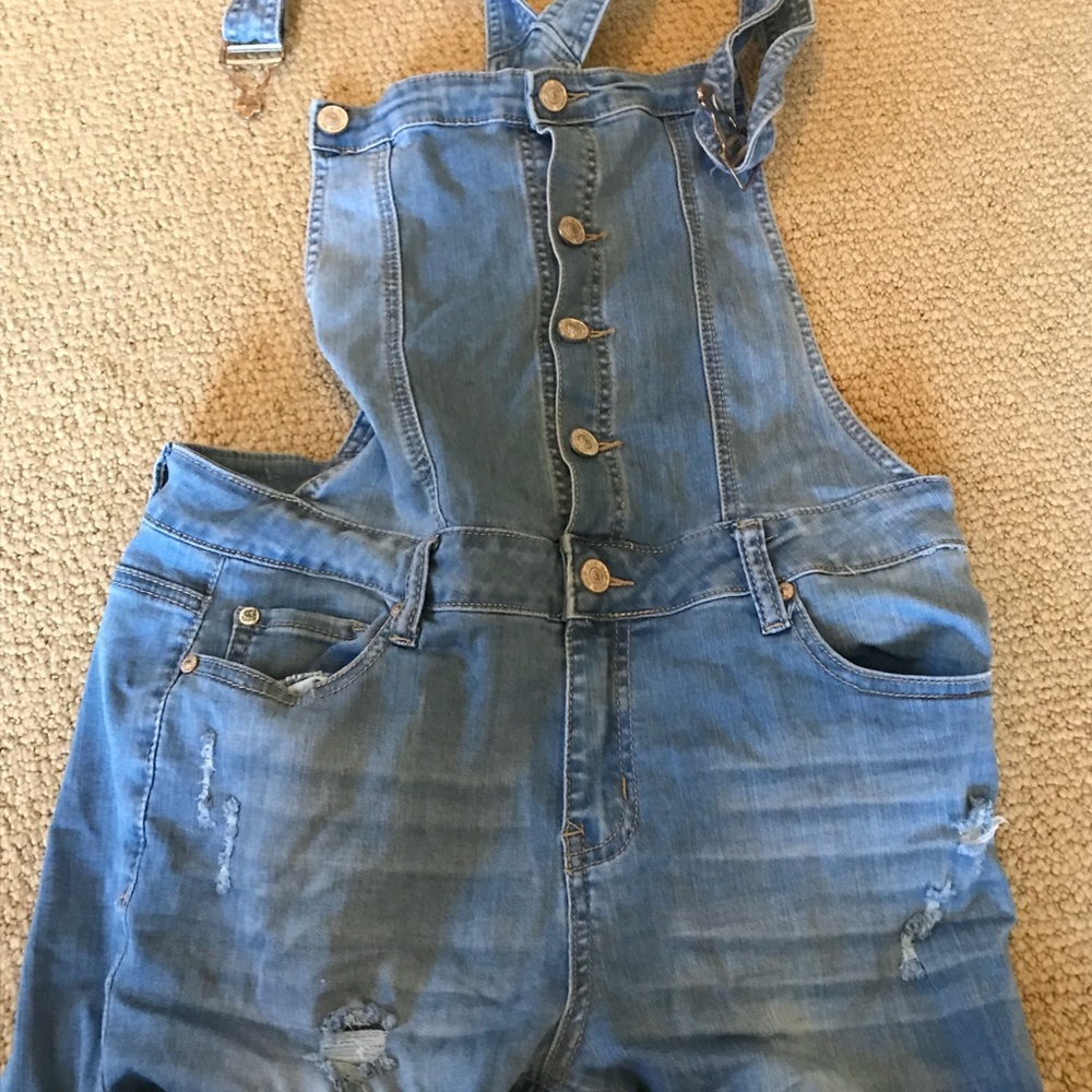 Cute overalls- worn TWICE