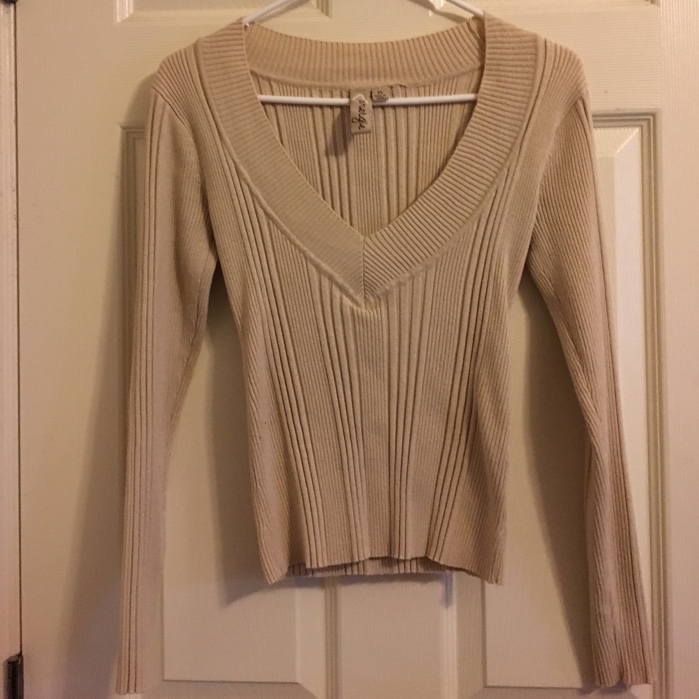Low V-Neck Sweater