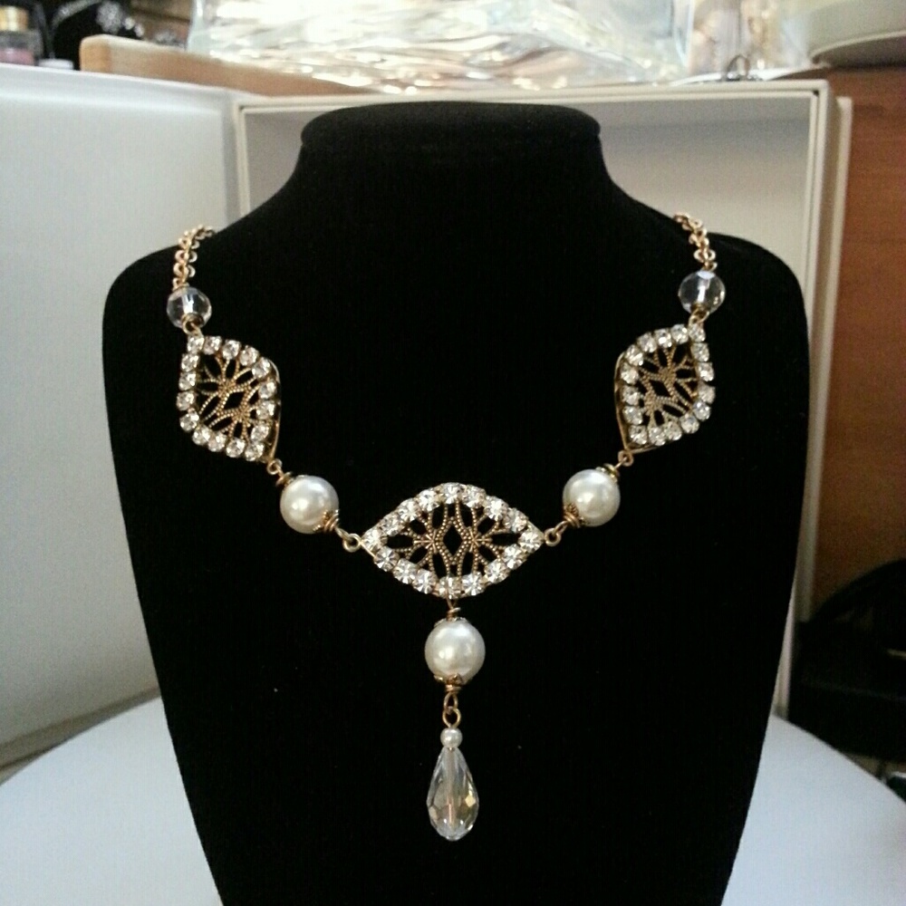 Lenore Dame Rhinestone Filigree Pearl Crystal Dangle Drop Necklace NWT 15"-22" - Picture 6 of 7