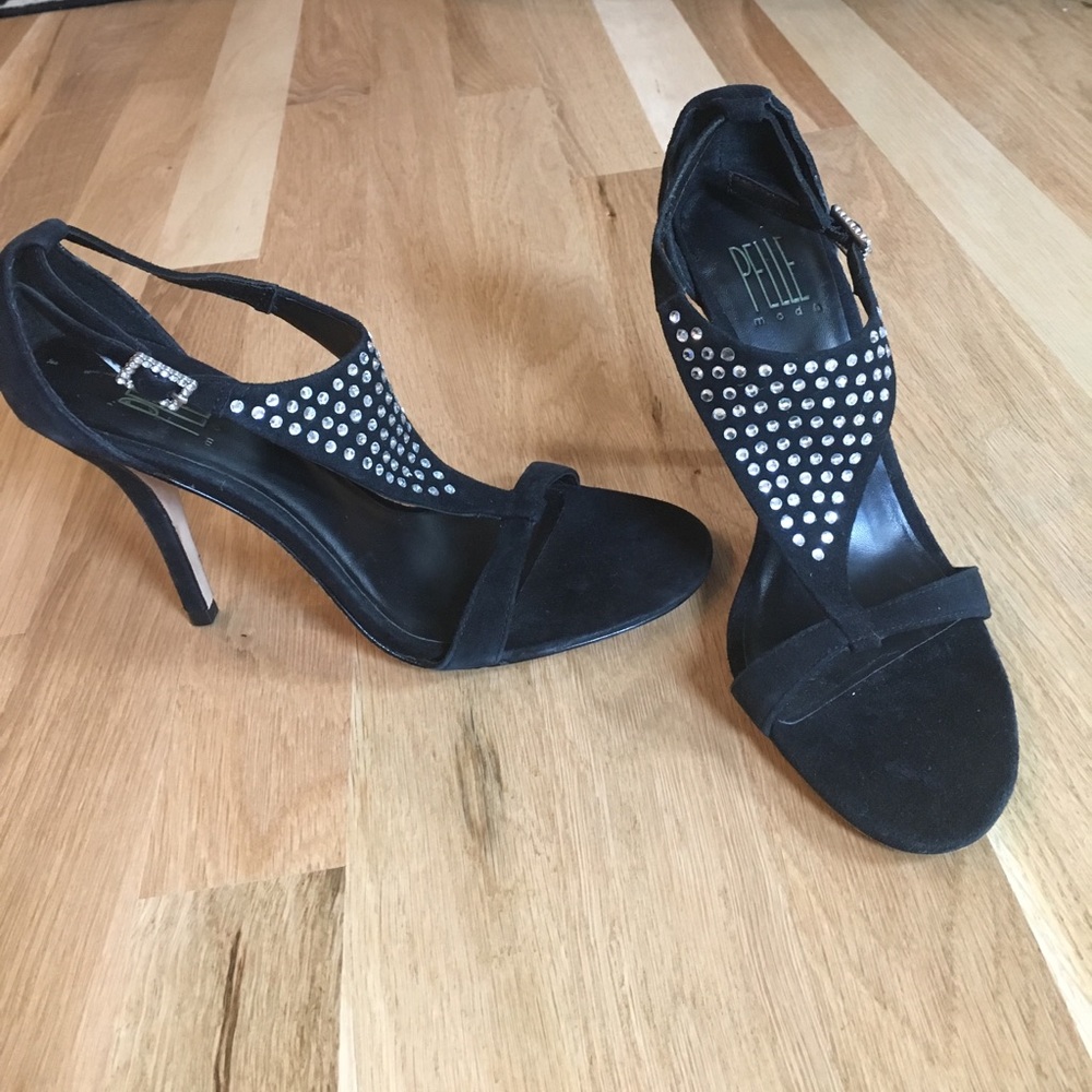 Pelle Moda shoes