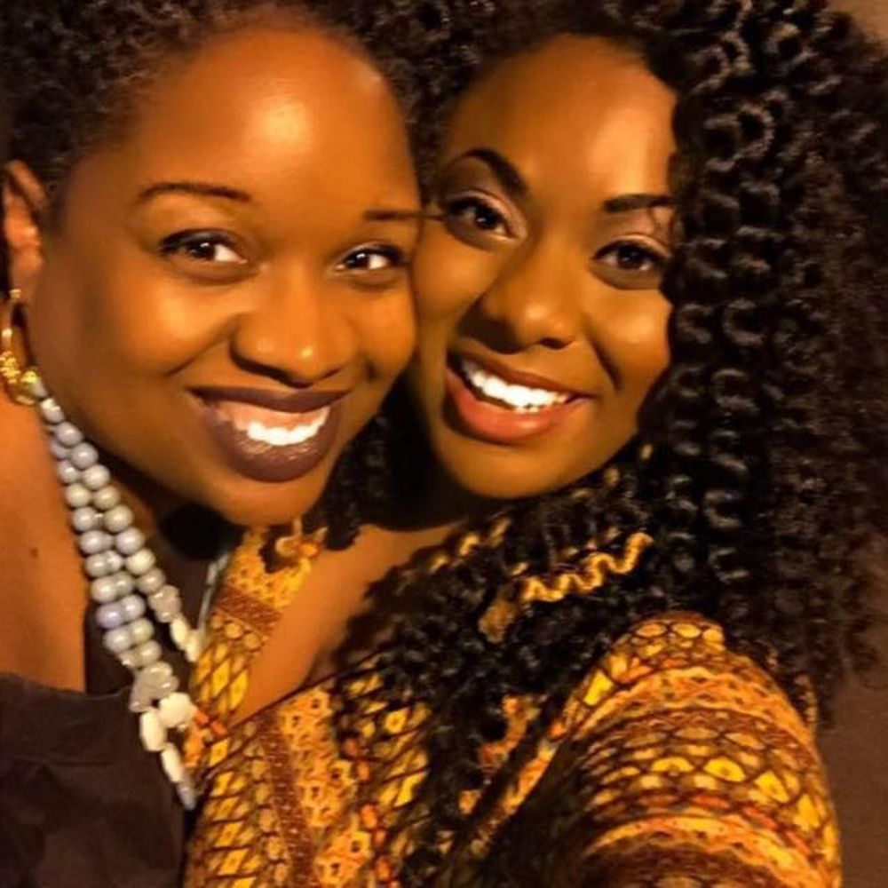 Meet your Posher, Chanel