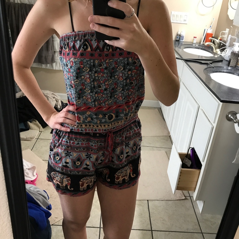 Colorful patterned romper - Picture 2 of 4