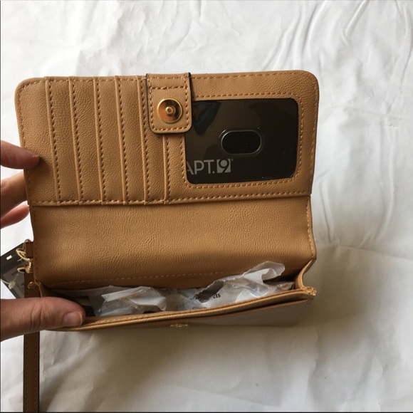 Apt. 9 Cora Quilted Wallet Camel New - Picture 5 of 6