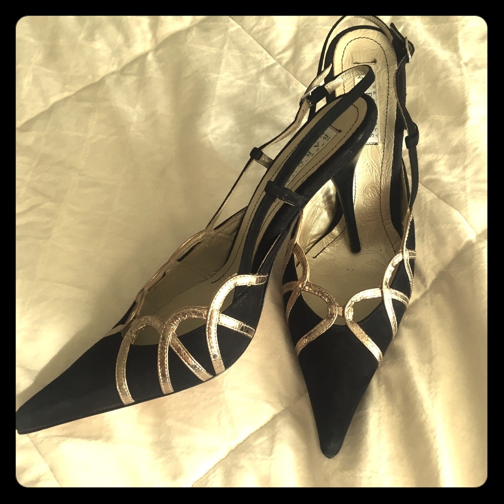 Suede pumps