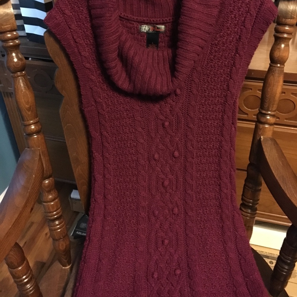 Adorable Short-sleeve Sweater Dress!