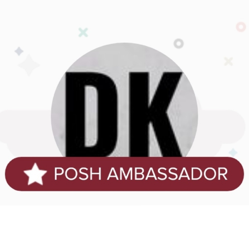 IT'S OFFICIAL...I'M A POSHMARK AMBASSADOR