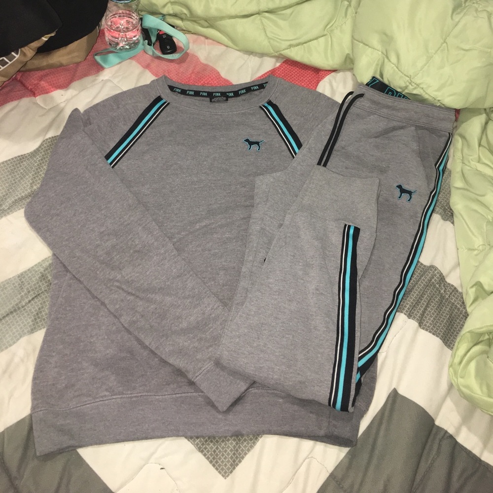 TRADE FOR @glamour1973 🖤